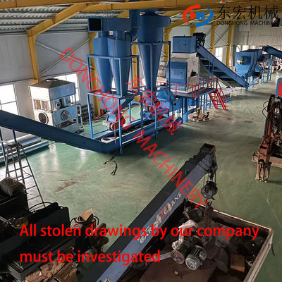 Machine voor het maken van afvalpapier van cellulosevezels met geavanceerd isolatiesysteem van cellulose