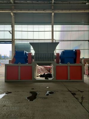 8000 Multifunktioneel versnipper Plastic hout bot Huishoudelijk afval en schroot ijzerbreker