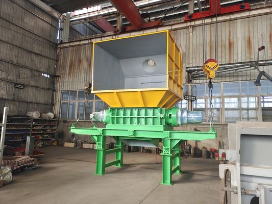 110kW Multifunctionele Plastic Head Crusher Can Crusher voor veelzijdige verplettering
