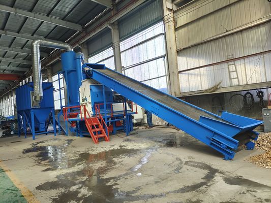 6000 kg Spanning 380V Maïshamer Molen Voedermaler met waterdruppeltechnologie