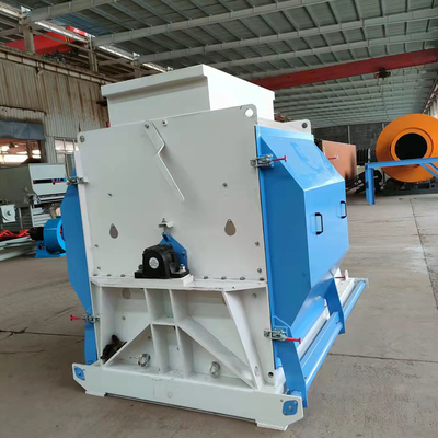 6000 kg Boerderijgerichte grote capaciteit Hammer Mill Houtbreker Bamboe Kokosnoten Schelp Husk Chipper versnippering