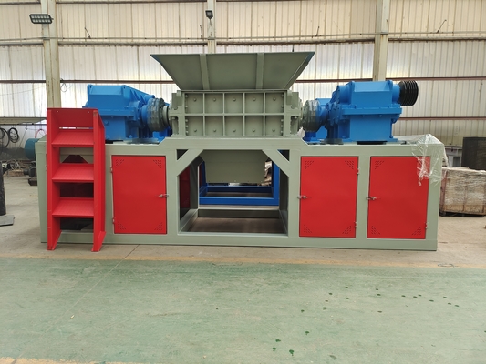 Industriële scheermachine voor het versnipperen van kunststof voor multifunctioneel gebruik bij de productie van grote vaste afvalstoffen