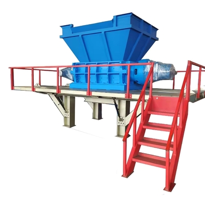 8000 kg zware dubbele schacht industriële metaalschrootmachine voor het verpletteren en versnipperen